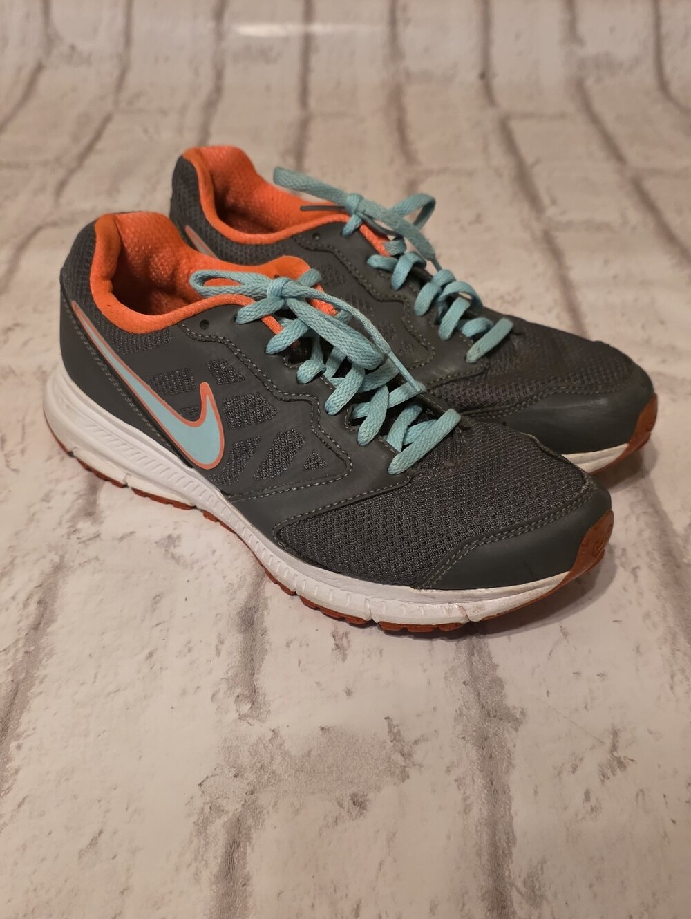 Nike Downshifter 6 Tennis Shoes Women's Size 9